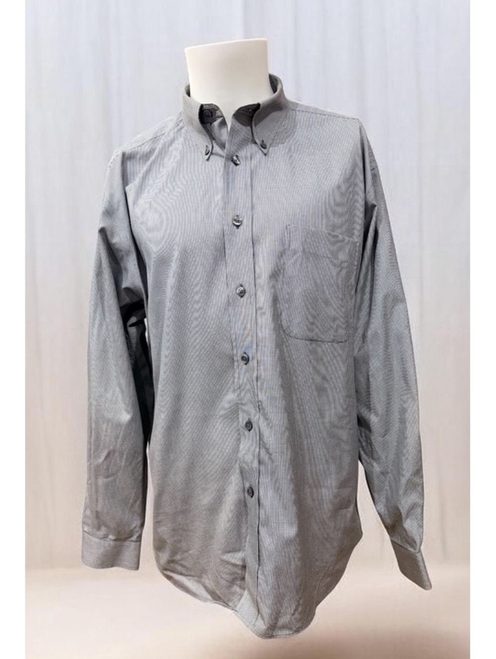 Eddie Bauer Men's Long Sleeve Button-Down Dress Shirt Gray Check Pattern Size L